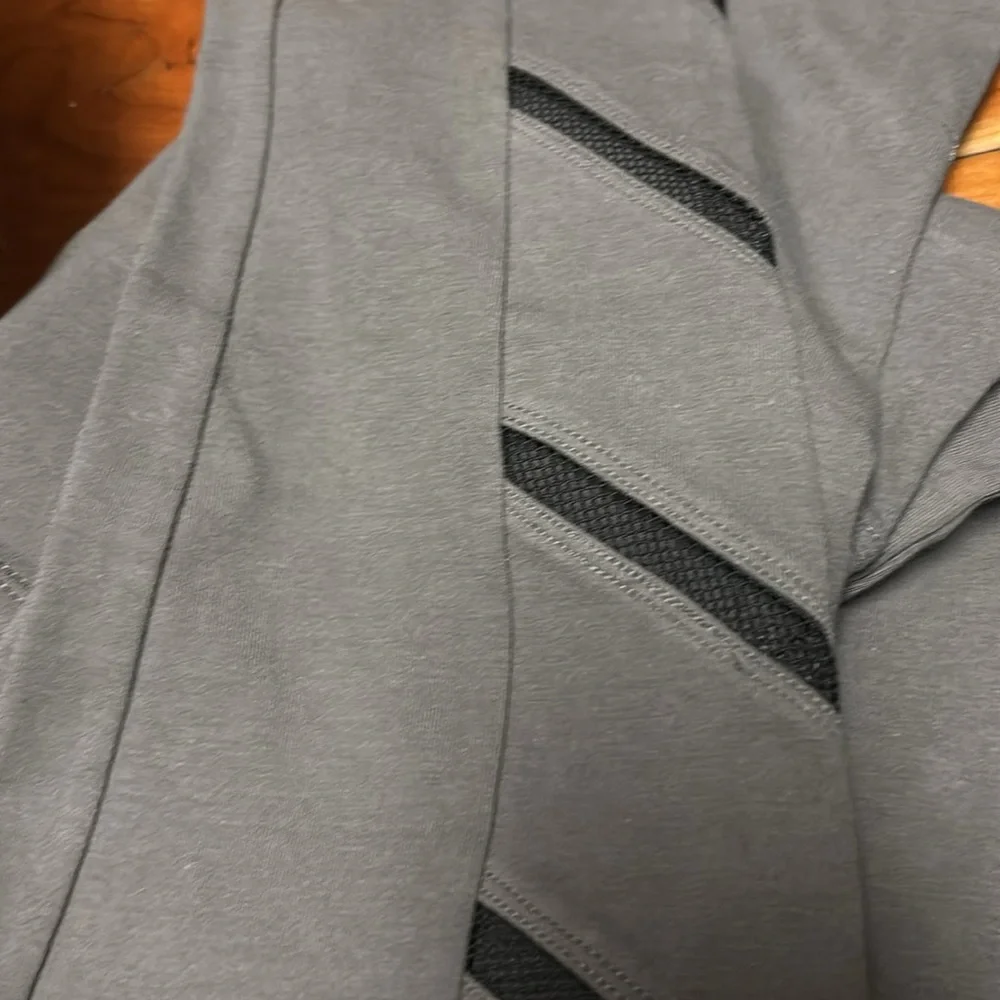NWT Yummie leggings size S
